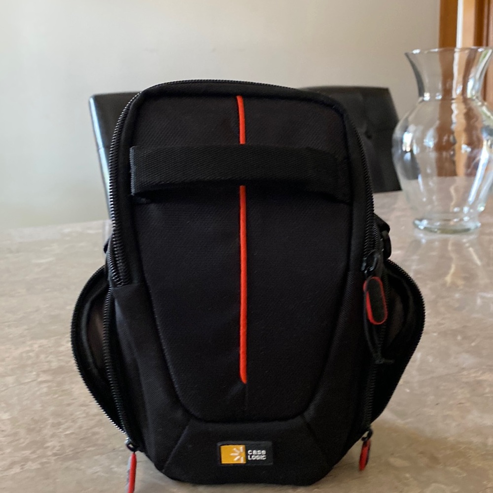 Case Logic Camera Case Extra secure